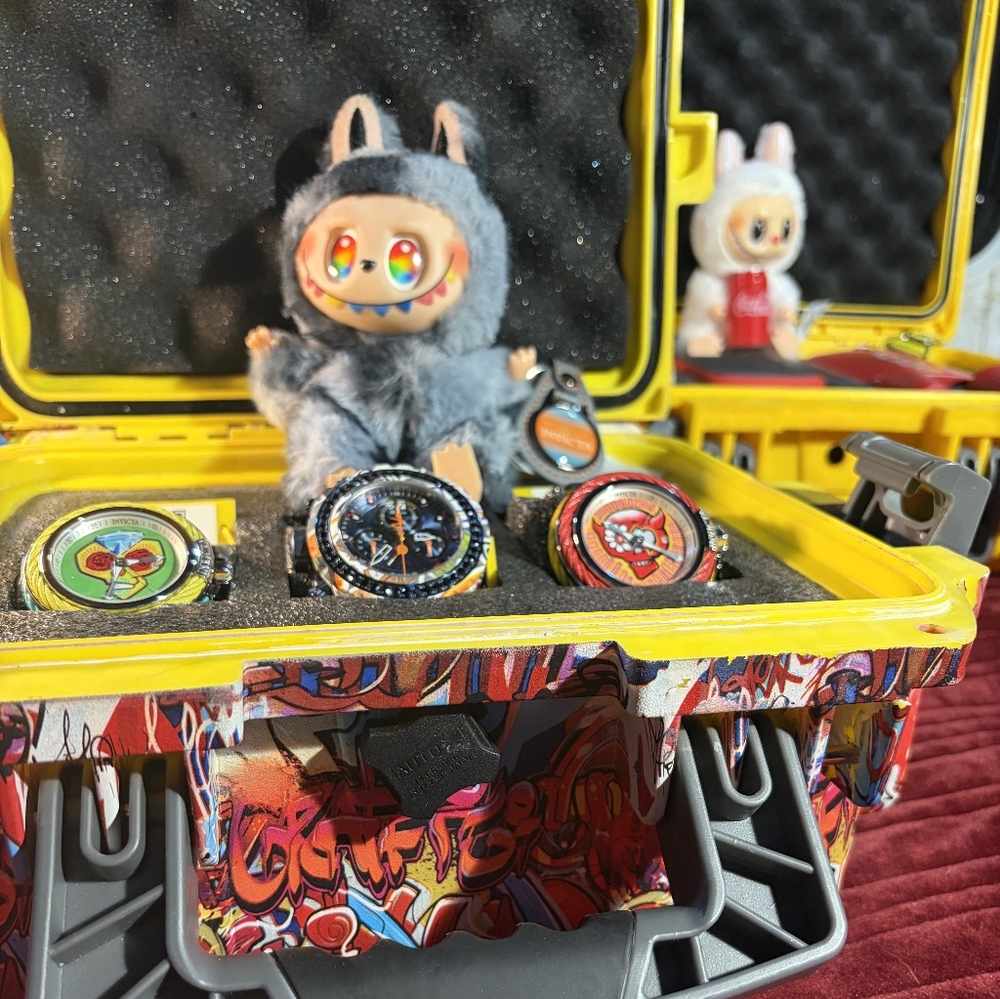 Invicta Graffiti Collector Set| 3 Watches + Case, Keychain & Labubu